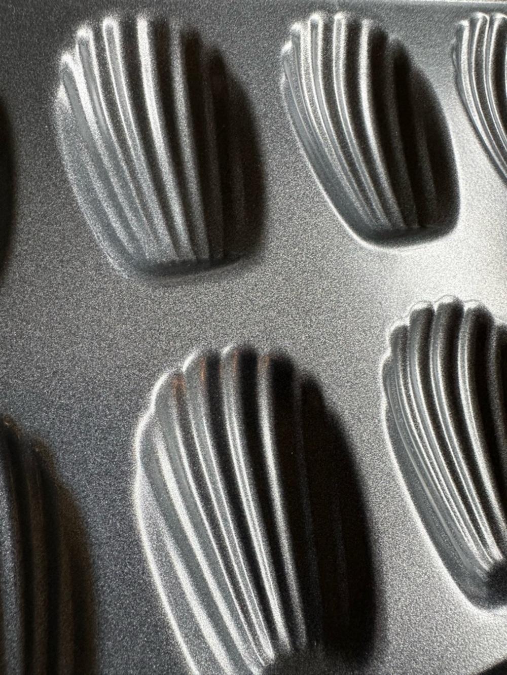 Wilton Madeleine Cookie Baking Pans Set of 2 - Picture 6 of 7